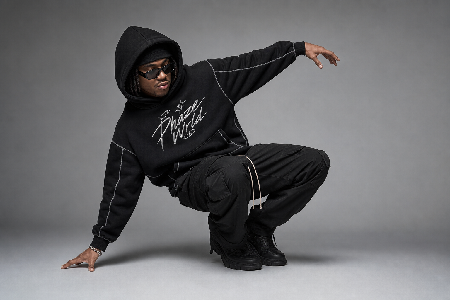 Phaze Wrld Contrast-Stitched Boxy Fleece Hoodie