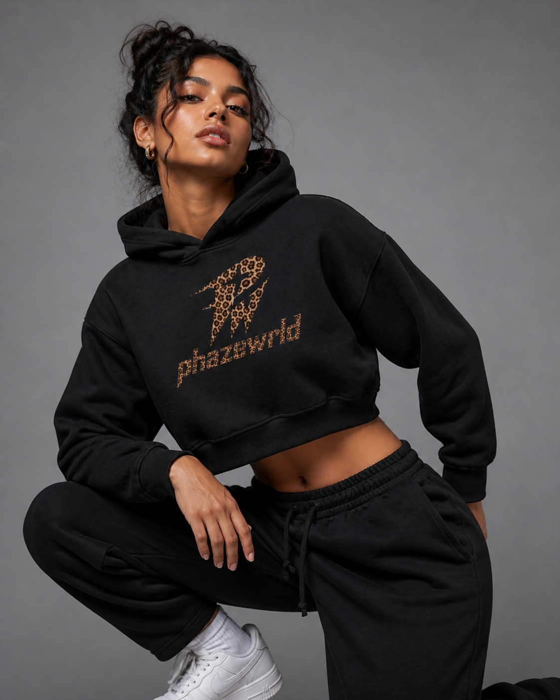 Phaze Wrld Leopard Strike Cropped Hoodie - Black