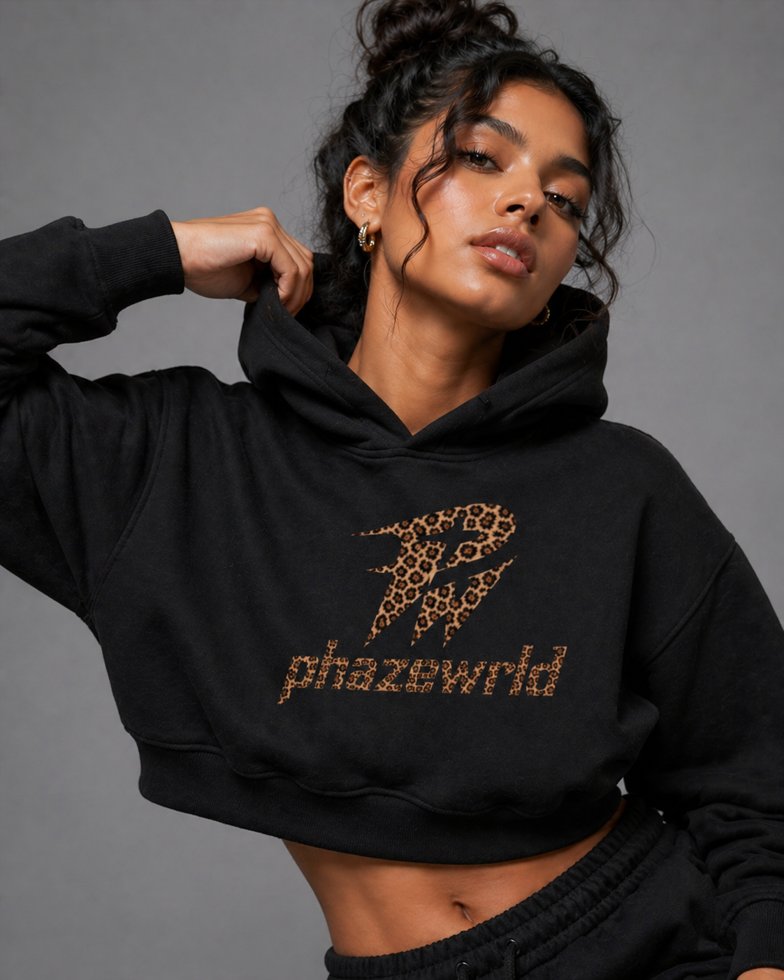 Phaze Wrld Leopard Strike Cropped Hoodie - Black