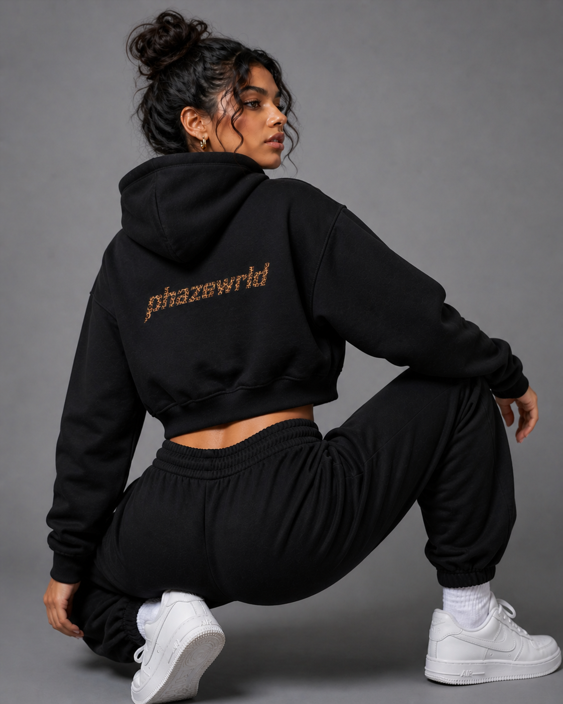 Phaze Wrld Leopard Strike Cropped Hoodie - Black